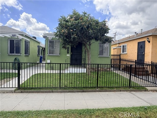 Building Photo - 1715 W Olympic Blvd