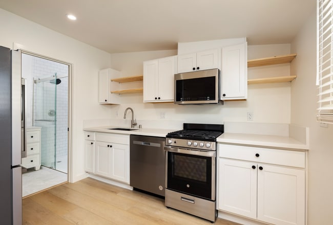 Photo - Studio - Downtown Santa Barbara Unit 510 Chapala St. Apt. #7