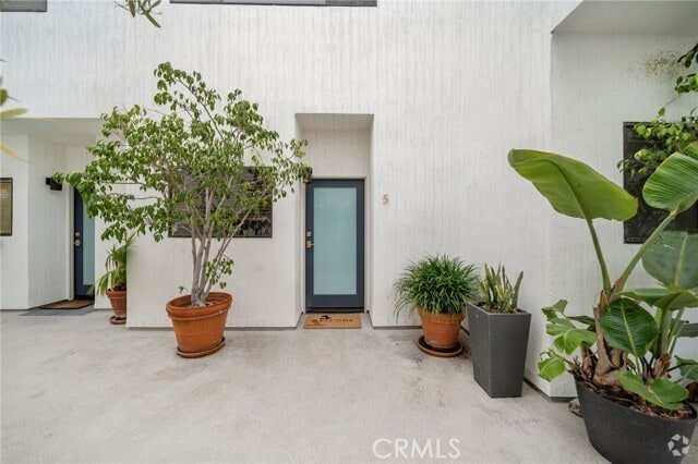 Building Photo - 2500 Abbot Kinney Blvd Rental