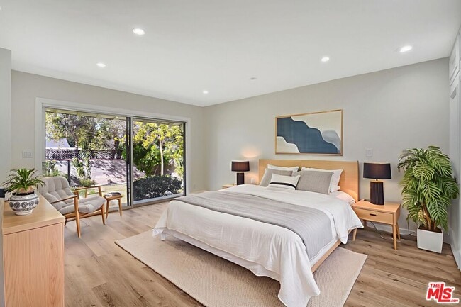 Photo - 23153 Gonzales Dr