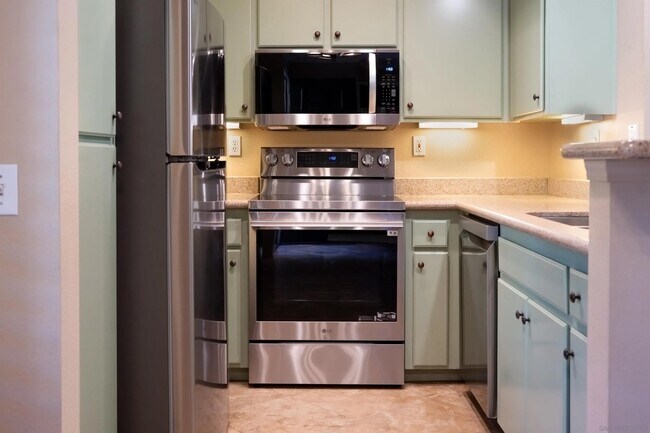 Photo - 2020 Camino de la Reina Unit 206