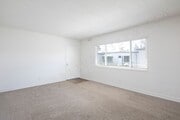 Photo - 2 WEEKS FREE!!! 2 BR with Partial Bay Views and Parking! Unit 3811