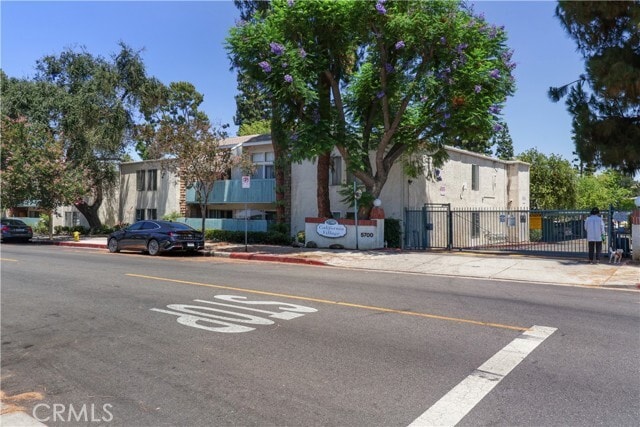 Photo - 5700 Etiwanda Ave Condo Unit 105