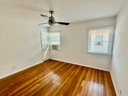 Photo - 11152-11154 Morrison St