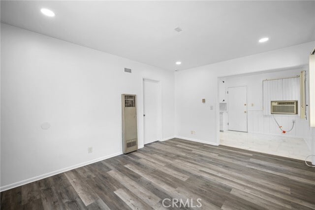 Photo - 2025 Broadview Dr