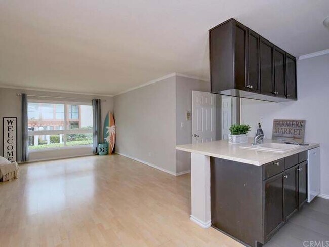 Building Photo - 5585 E Pacific Coast Hwy Unit 145 Rental
