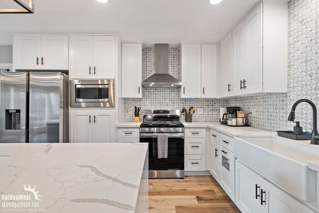 Photo - Charming 3Bdm 3Ba Unfurnished Apartment wi...