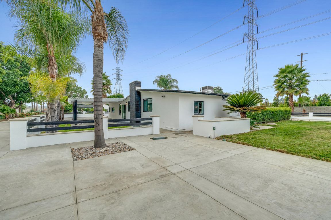 Photo - 9950 La Docena Ln