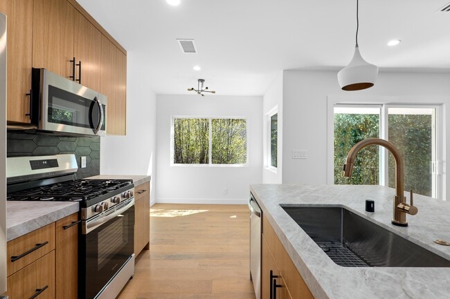 Photo - 1127 16th St Unit E