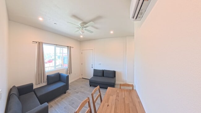 Photo - 847 Winston Dr Unit 847-7
