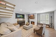 Photo - 3 bed 2 bath move-in ready unit. House