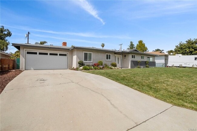 Photo - 22844 Miriam Way