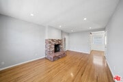 Photo - 5303 Vantage Ave Unit 5303 1/2