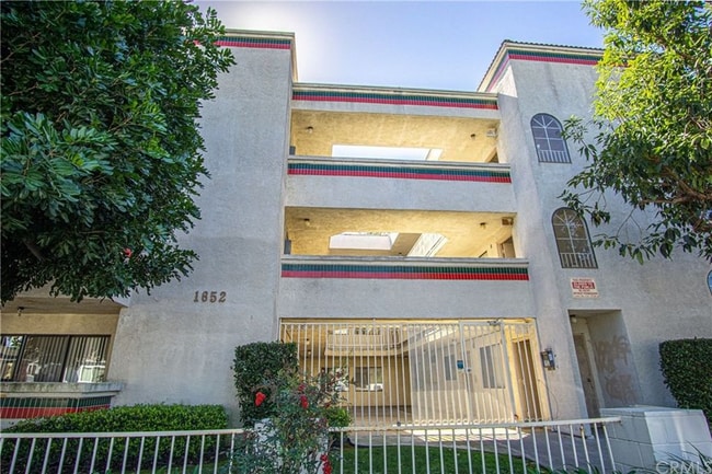 Photo - 1652 W 204th St Unit #9