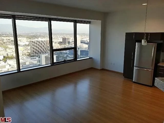 Building Photo - 1100 Wilshire Blvd Unit 3603 Rental