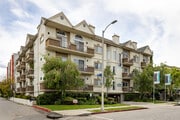Noho Gallery North - NoHo Gallery Apartments