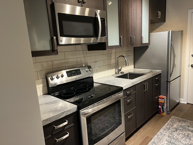 Photo - 835 N Kenter Ave Unit n/a