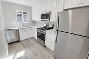 Photo - 54TH STREET 2985-2987 FRONT UNITS Unit 2987 #A