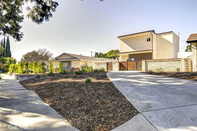 Photo - 10499 Yolanda Ave