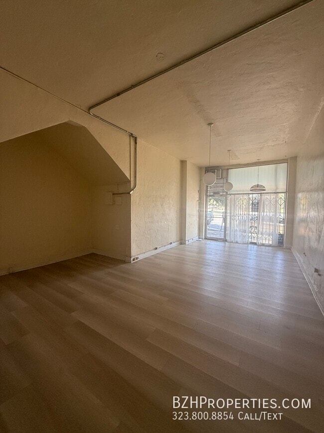 Photo - 6187 N Figueroa St