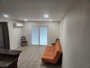 Photo - 5516 Vanalden Ave