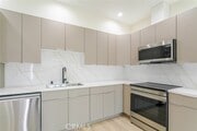 Photo - 11112 Emelita St