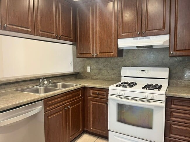 Photo - 2758 Bolker Dr