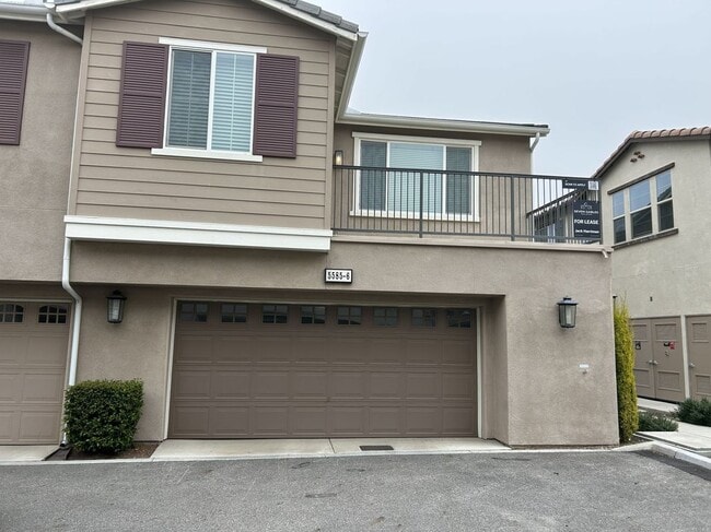 Building Photo - 5585 Kate Way
