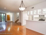 Photo - 832 Magnolia Ave Townhome
