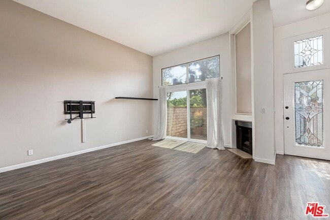 Photo - 13011 Mindanao Wy