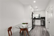 Photo - 1704-1710 Hanford Dr House