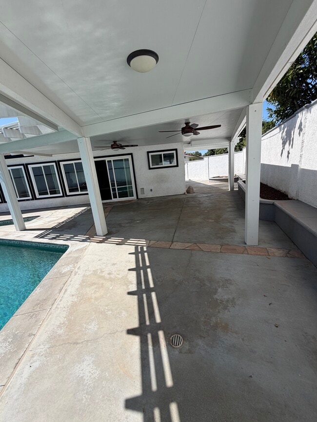 Photo - 407 N Clinton St
