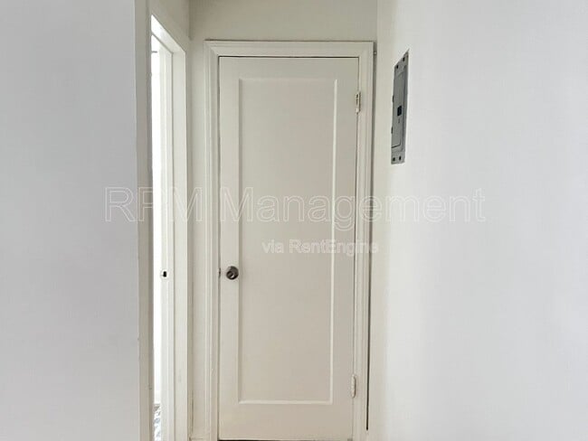 Photo - 619 Normandie Ave Unit 16