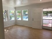 Photo - 10847 Hesby St