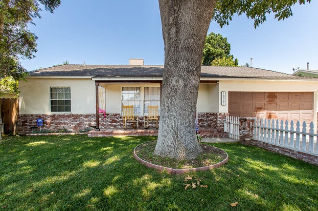 Photo - 16907 Marlin Pl