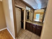 Photo - 13620 Valerio St