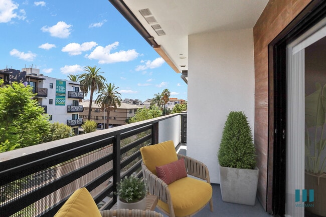 Photo - Hudson Lux by Wiseman