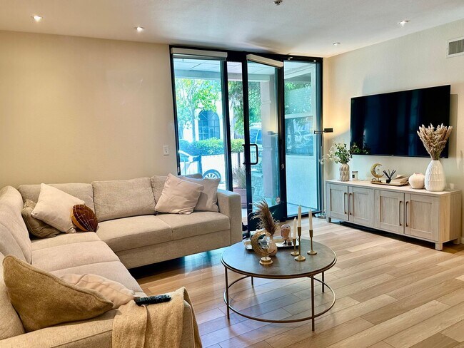 Beautiful 2 Bd 2 BA Condo Prime Marina Dis... - Beautiful 2 Bd 2 BA Condo Prime Marina Dis... Unit 102