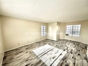 Photo - 2908 E South St Unit 4