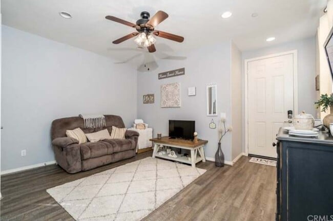 Photo - 38009 Spring Canyon Dr