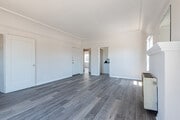 Photo - 4915 San Vicente Blvd Unit LARGE UPPER ONE BD DUPLEX