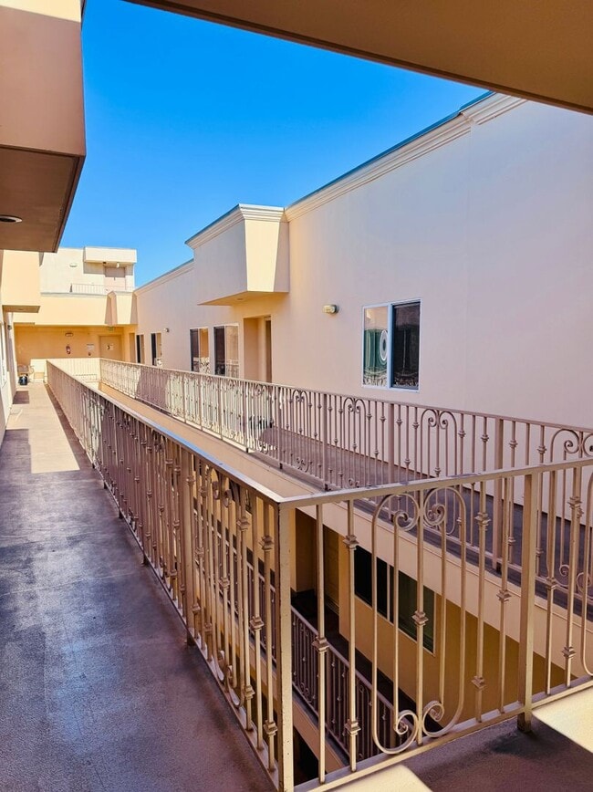 Photo - 3 Bedroom 2 Bath Penthouse condo in Van Nuys Unit 305