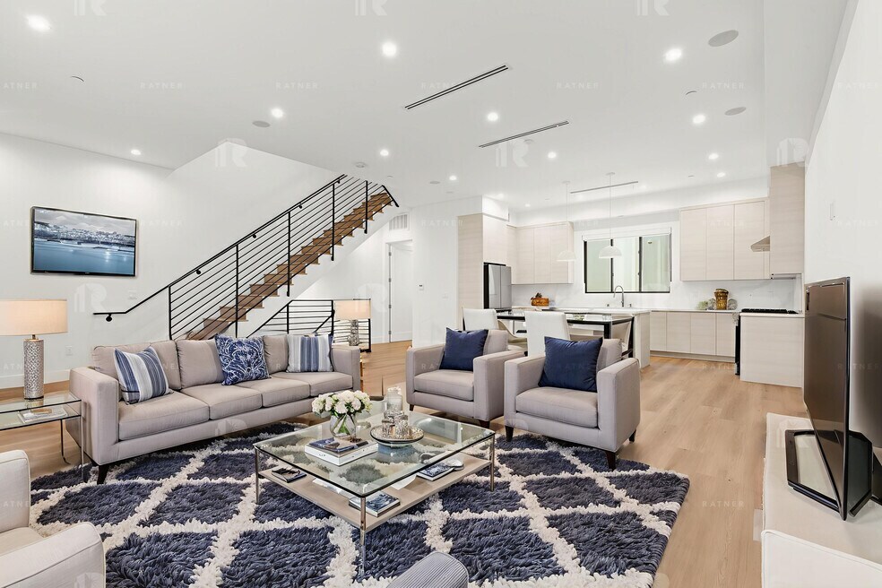 3D Tour - 1539 - 1547.5 Hi Point St Townhomes