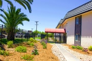 Photo - Country Gardens Apartments