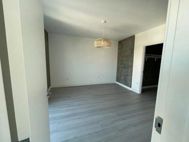 Photo - 800 The Mark Ln Unit 1902