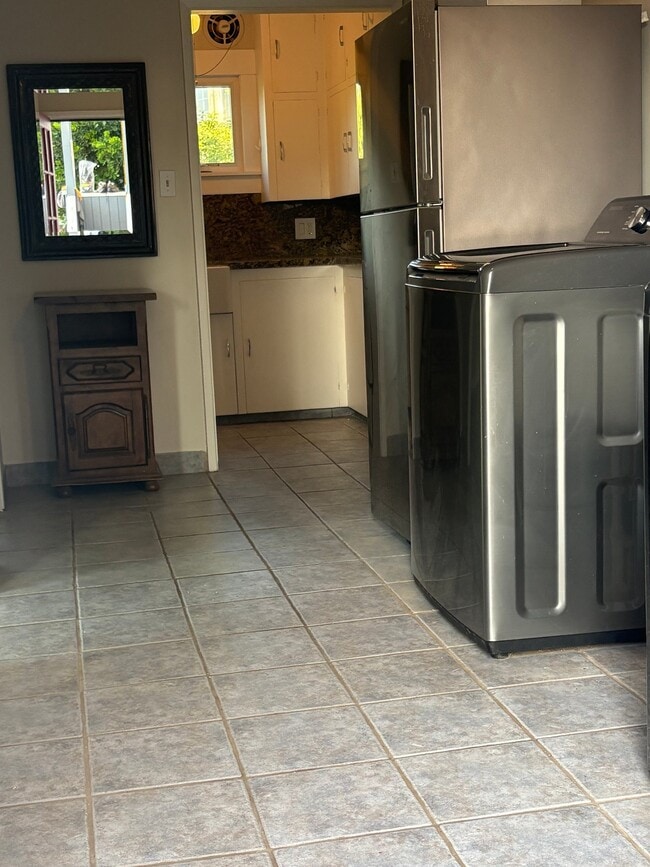 Photo - 1390 W 15th St