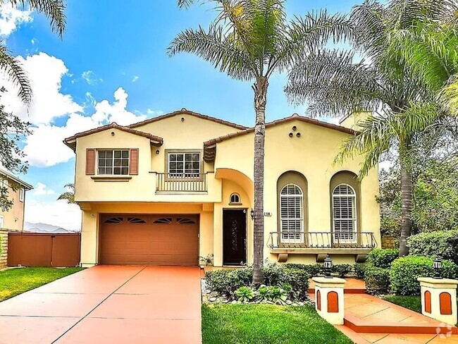 Building Photo - Location and Views! Rental
