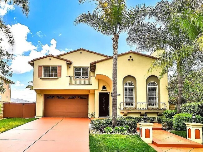 Building Photo - Location and Views! Rental