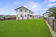 Photo - 4420 Voltaire St