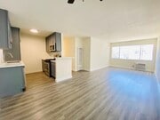 Photo - 6943 Hazeltine Ave Apartment Unit 7